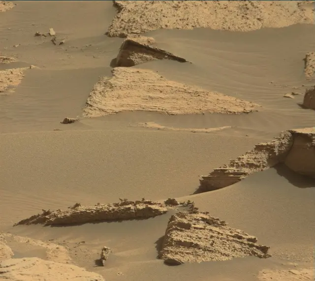 Sol 4054: Mast Camera (Mastcam)