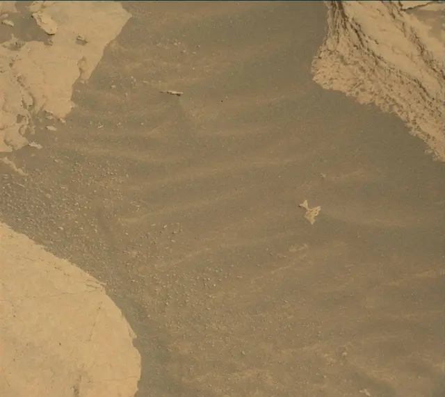 Sol 4054: Mast Camera (Mastcam)