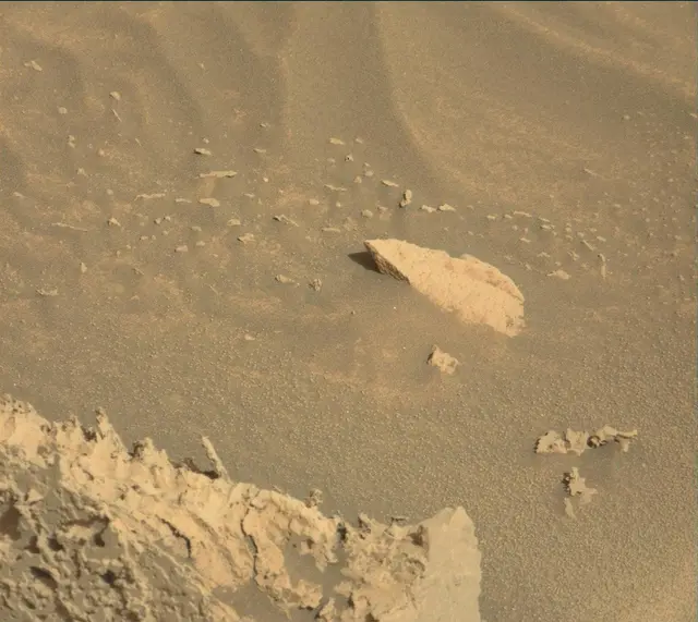 Sol 4054: Mast Camera (Mastcam)