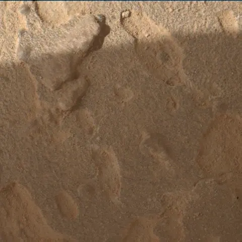 Sol 4056: Mars Hand Lens Imager (MAHLI)