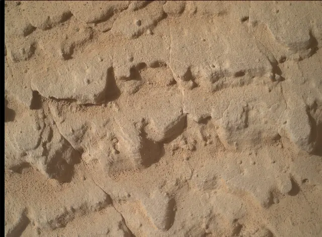 Sol 4056: Mars Hand Lens Imager (MAHLI)
