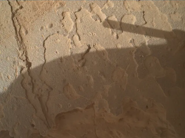 Sol 4056: Mars Hand Lens Imager (MAHLI)