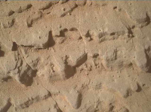 Sol 4056: Mars Hand Lens Imager (MAHLI)