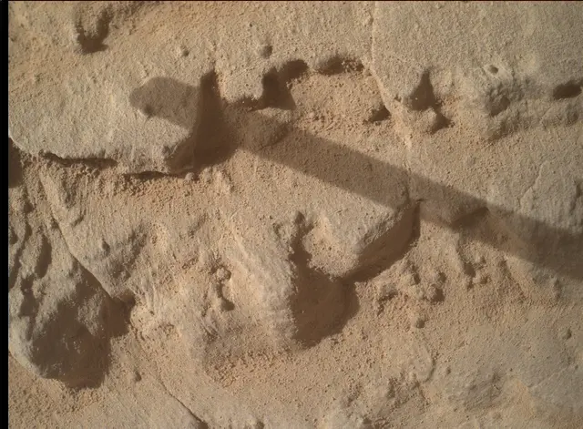 Sol 4056: Mars Hand Lens Imager (MAHLI)