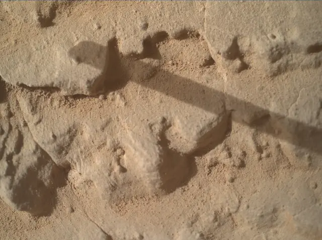 Sol 4056: Mars Hand Lens Imager (MAHLI)