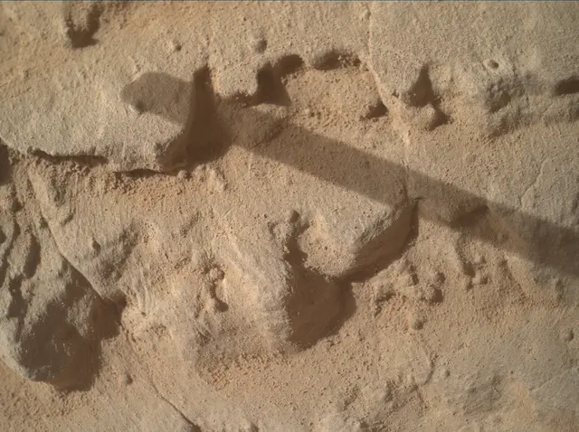 Sol 4056: Mars Hand Lens Imager (MAHLI)