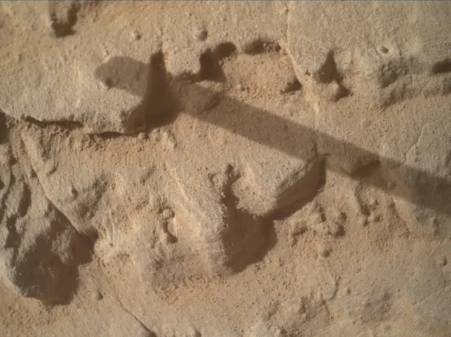 Sol 4056: Mars Hand Lens Imager (MAHLI)