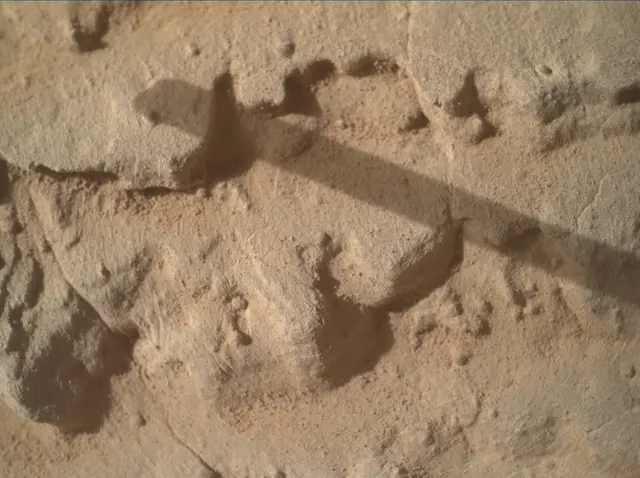 Sol 4056: Mars Hand Lens Imager (MAHLI)