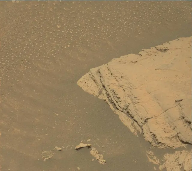 Sol 4057: Mast Camera (Mastcam)