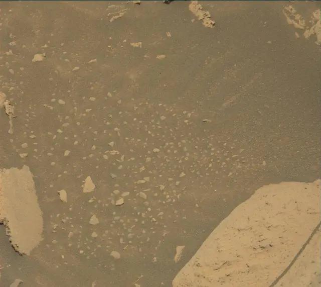 Sol 4057: Mast Camera (Mastcam)