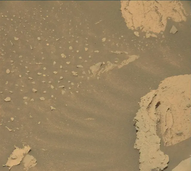 Sol 4057: Mast Camera (Mastcam)
