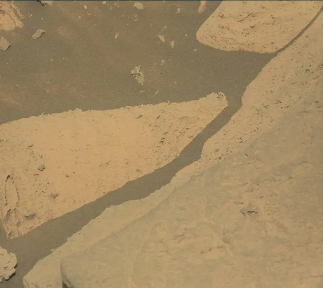 Sol 4057: Mast Camera (Mastcam)