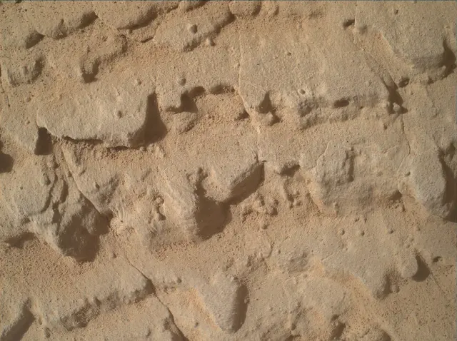 Sol 4057: Mars Hand Lens Imager (MAHLI)