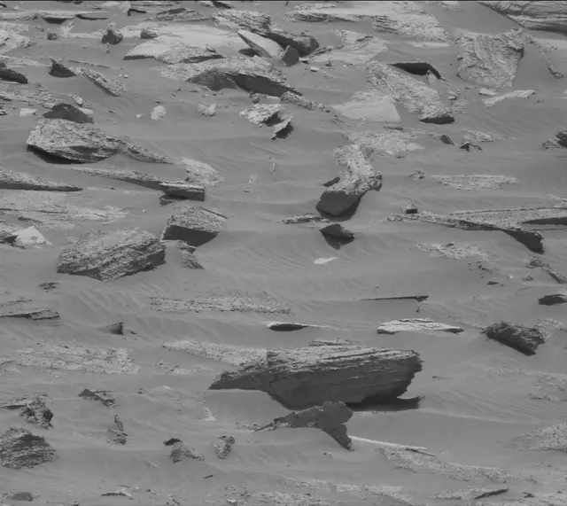 Sol 4060: Mast Camera (Mastcam)