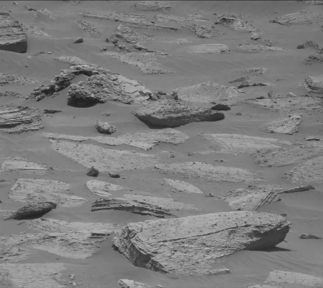 Sol 4060: Mast Camera (Mastcam)