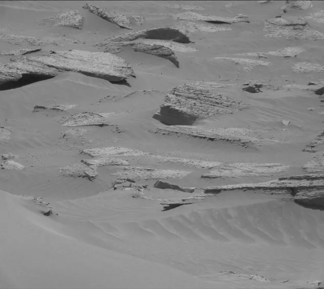 Sol 4060: Mast Camera (Mastcam)