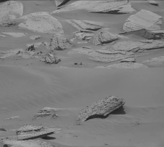 Sol 4060: Mast Camera (Mastcam)
