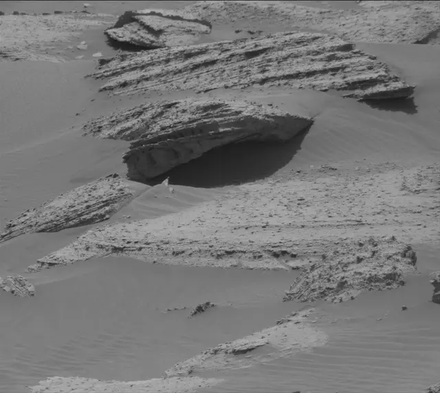 Sol 4060: Mast Camera (Mastcam)