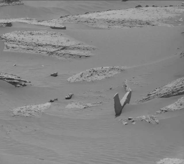 Sol 4060: Mast Camera (Mastcam)