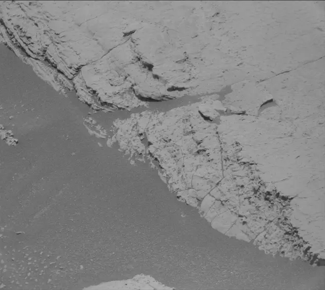 Sol 4060: Mast Camera (Mastcam)