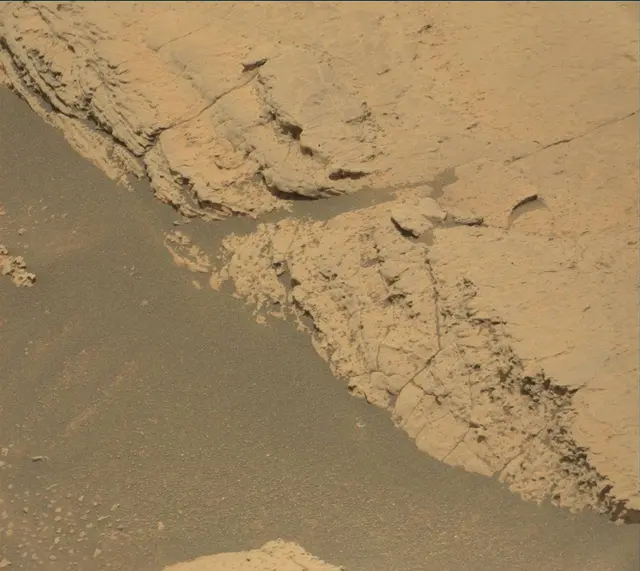 Sol 4060: Mast Camera (Mastcam)