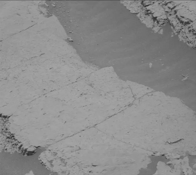 Sol 4060: Mast Camera (Mastcam)