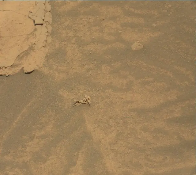 Sol 4060: Mast Camera (Mastcam)