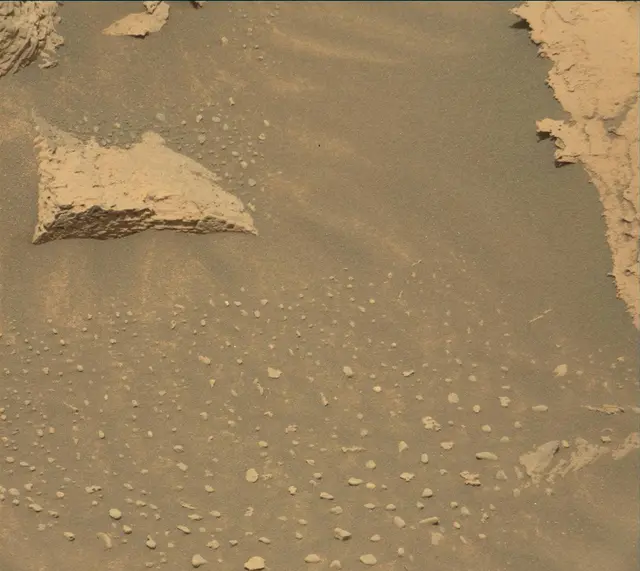 Sol 4060: Mast Camera (Mastcam)