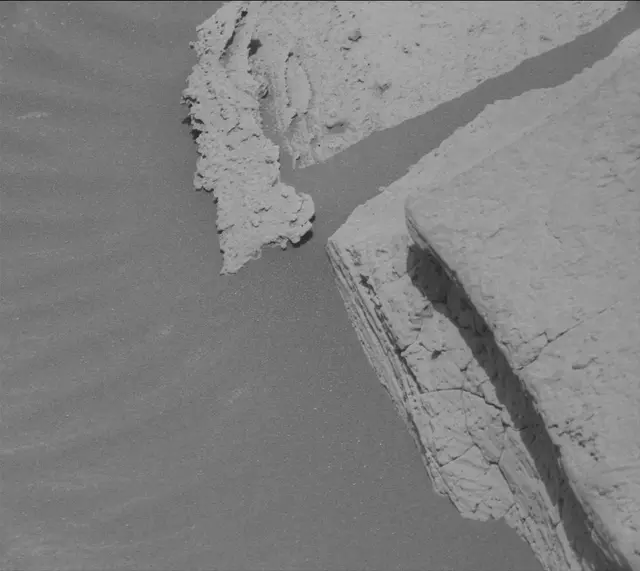 Sol 4060: Mast Camera (Mastcam)