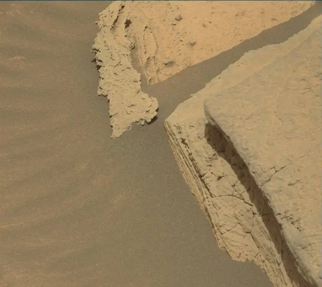 Sol 4060: Mast Camera (Mastcam)