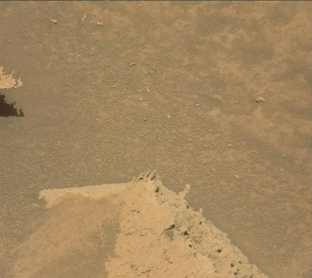 Sol 4060: Mast Camera (Mastcam)