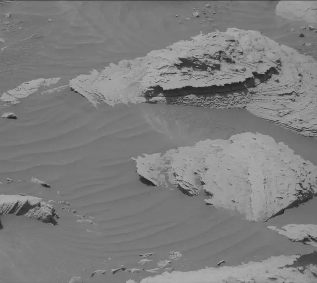 Sol 4062: Mast Camera (Mastcam)