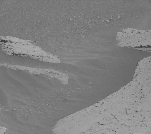 Sol 4064: Mast Camera (Mastcam)