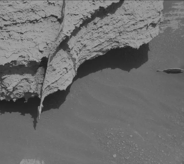 Sol 4064: Mast Camera (Mastcam)