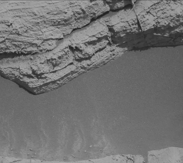 Sol 4064: Mast Camera (Mastcam)
