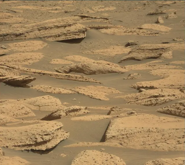 Sol 4064: Mast Camera (Mastcam)
