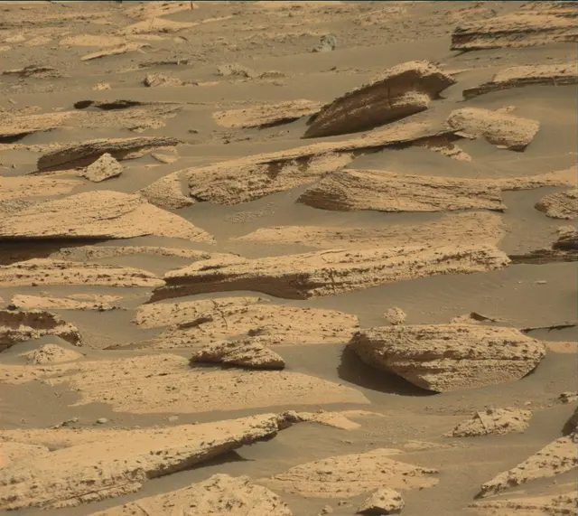 Sol 4064: Mast Camera (Mastcam)