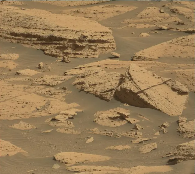 Sol 4064: Mast Camera (Mastcam)