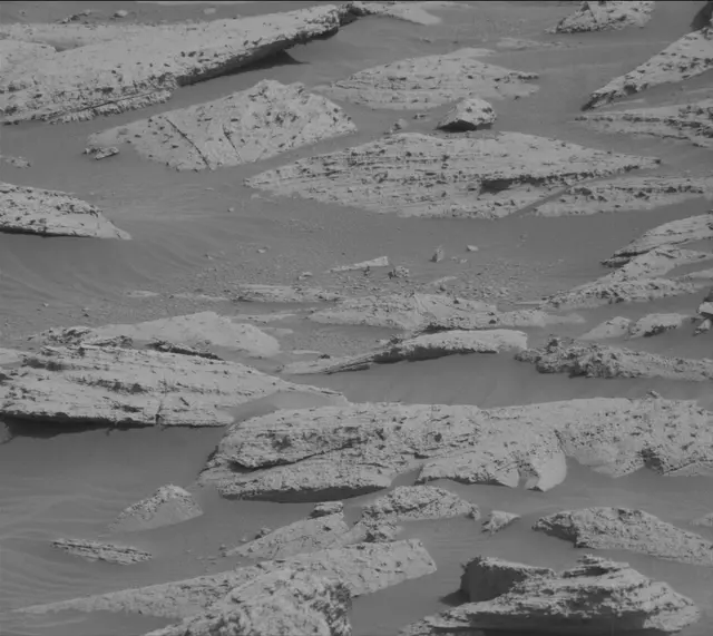 Sol 4064: Mast Camera (Mastcam)