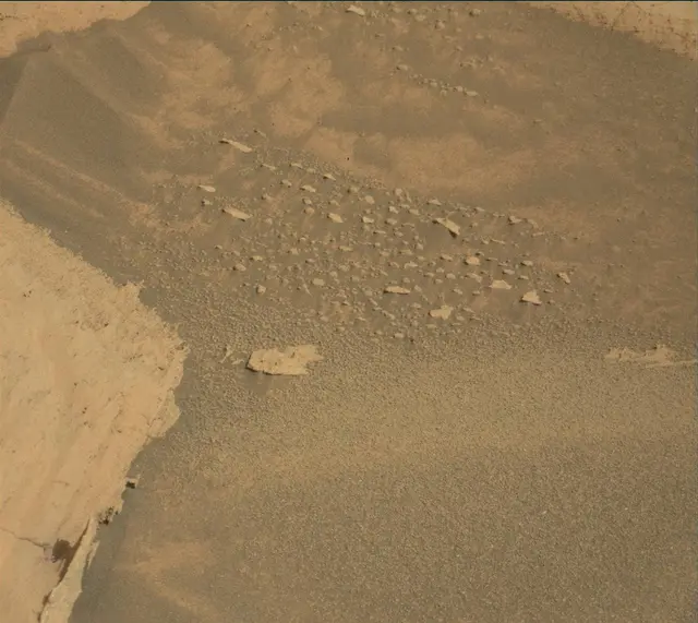 Sol 4064: Mast Camera (Mastcam)