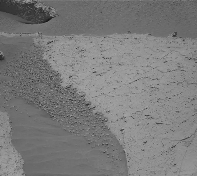 Sol 4066: Mast Camera (Mastcam)