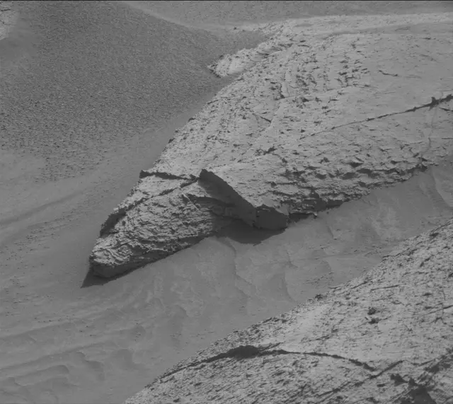 Sol 4067: Mast Camera (Mastcam)