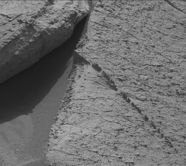 Sol 4067: Mast Camera (Mastcam)
