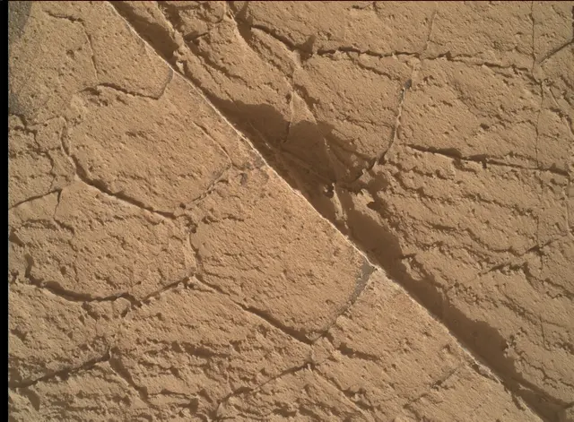 Sol 4067: Mars Hand Lens Imager (MAHLI)