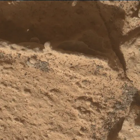 Sol 4067: Mars Hand Lens Imager (MAHLI)