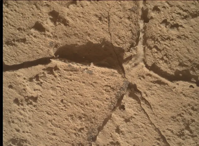 Sol 4067: Mars Hand Lens Imager (MAHLI)