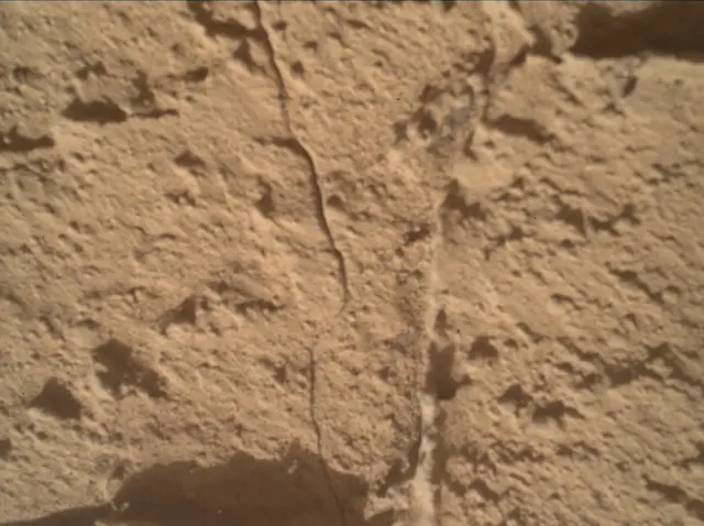 Sol 4067: Mars Hand Lens Imager (MAHLI)