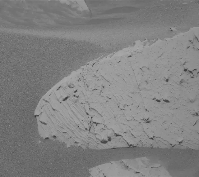 Sol 4070: Mast Camera (Mastcam)