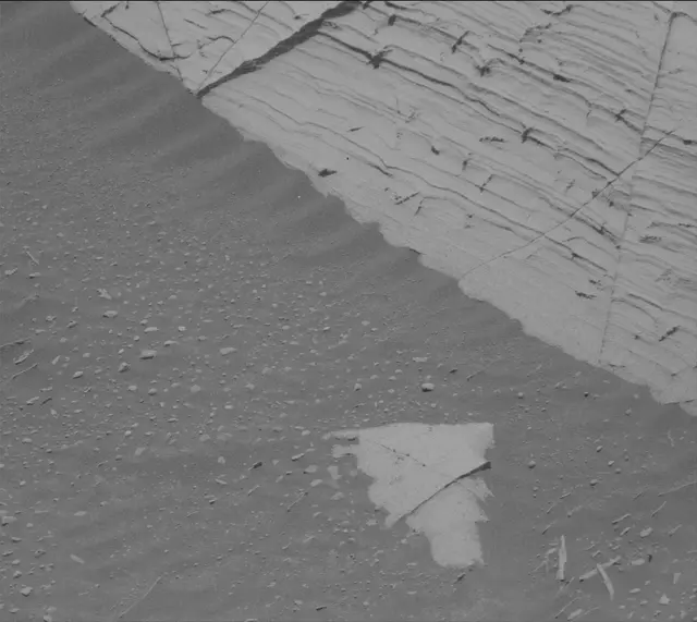 Sol 4070: Mast Camera (Mastcam)