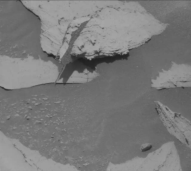 Sol 4070: Mast Camera (Mastcam)